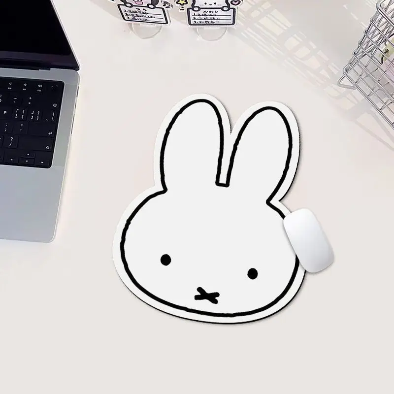 Alas Mouse Bentuk Kelinci Miff - Desk Setup Desk ulasan dan harga